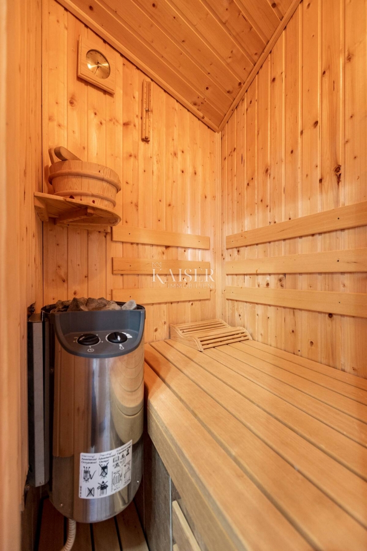 Opatija, Brseč - graziosa casa con splendida vista mare, 120 m2