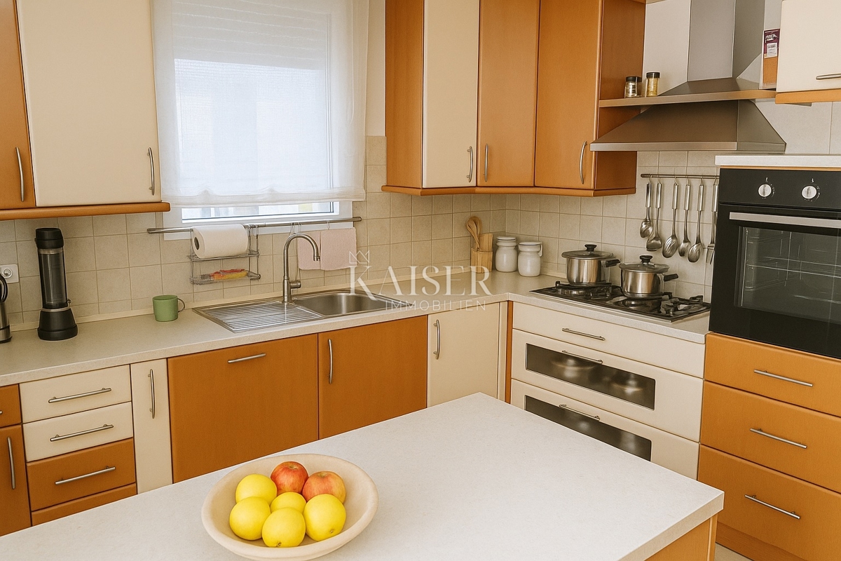 ZaraSpazioso appartamento con tre camere da letto 94,6 m² - Smiljevac, pronto per essere abitato immediatamente (possibilità di permuta)