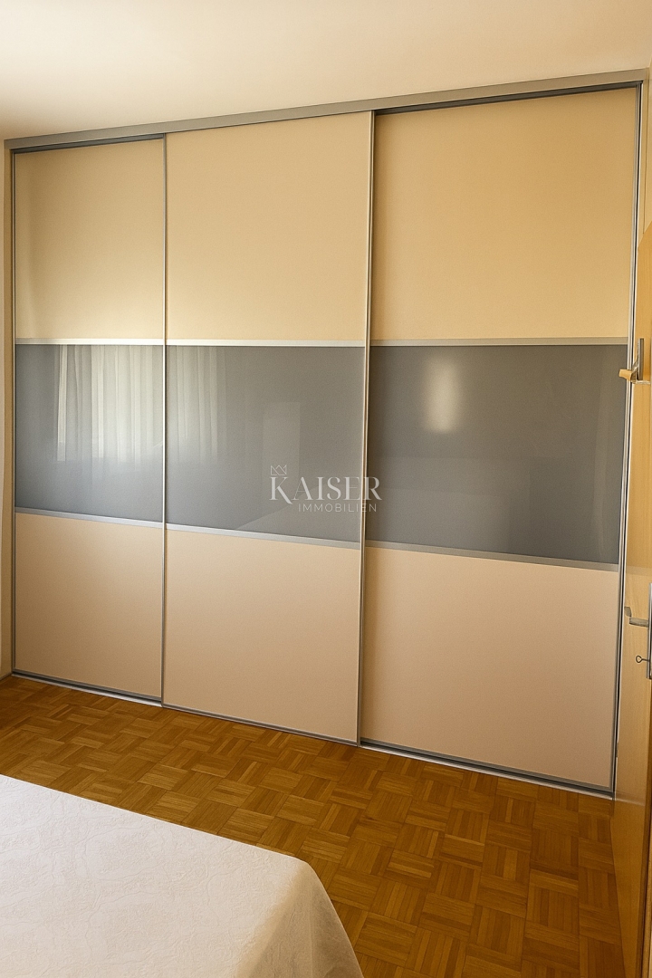 ZaraSpazioso appartamento con tre camere da letto 94,6 m² - Smiljevac, pronto per essere abitato immediatamente (possibilità di permuta)