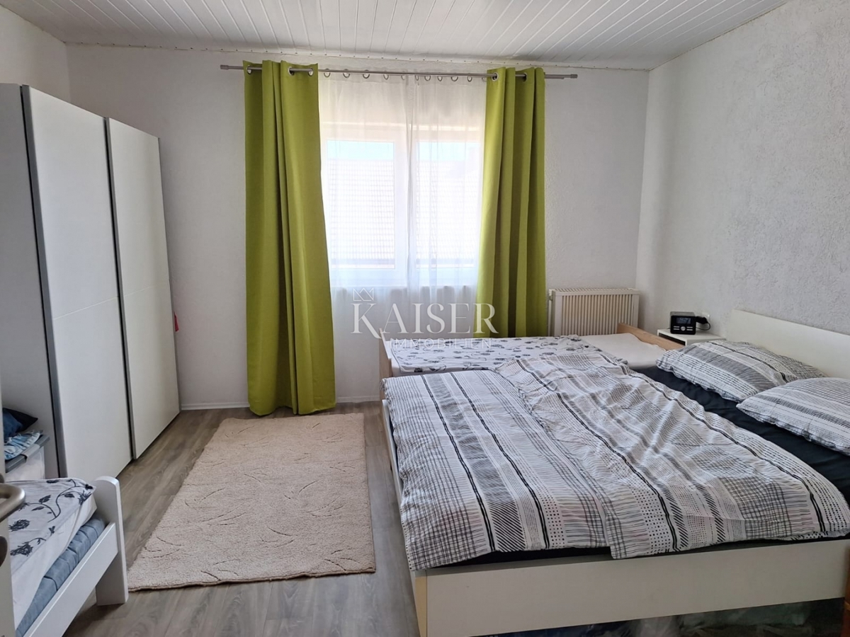 Vrbovsko - casa indipendente con giardino, recentemente ristrutturata