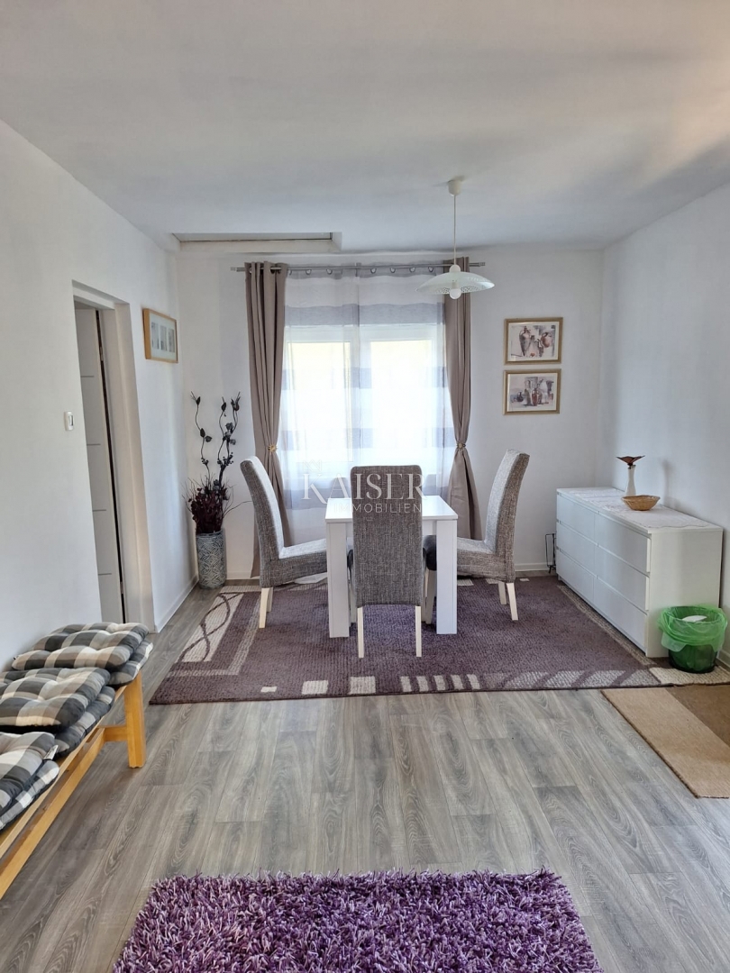 Vrbovsko - casa indipendente con giardino, recentemente ristrutturata