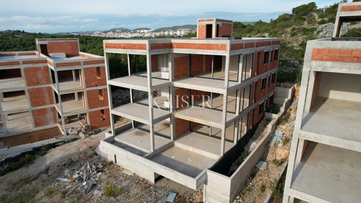 Appartamento di lusso al piano terra (Appartamento 1) con ampio giardino privato, Mandalina - Šibenik