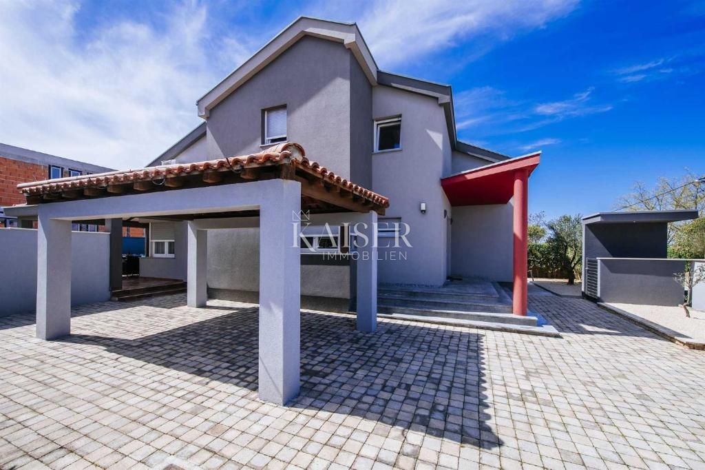 Casa Crno, Zadar, 510m2
