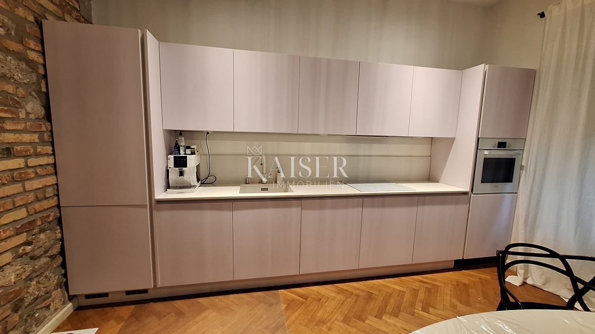 Rijeka, Bulevard - bilocale ristrutturato in posizione ricercata