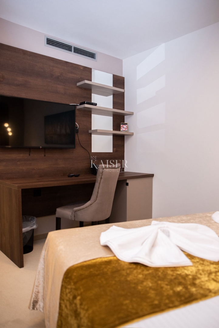 Hotel di lusso di nuova costruzione con ristorante, in posizione privilegiata sul mare, Senj