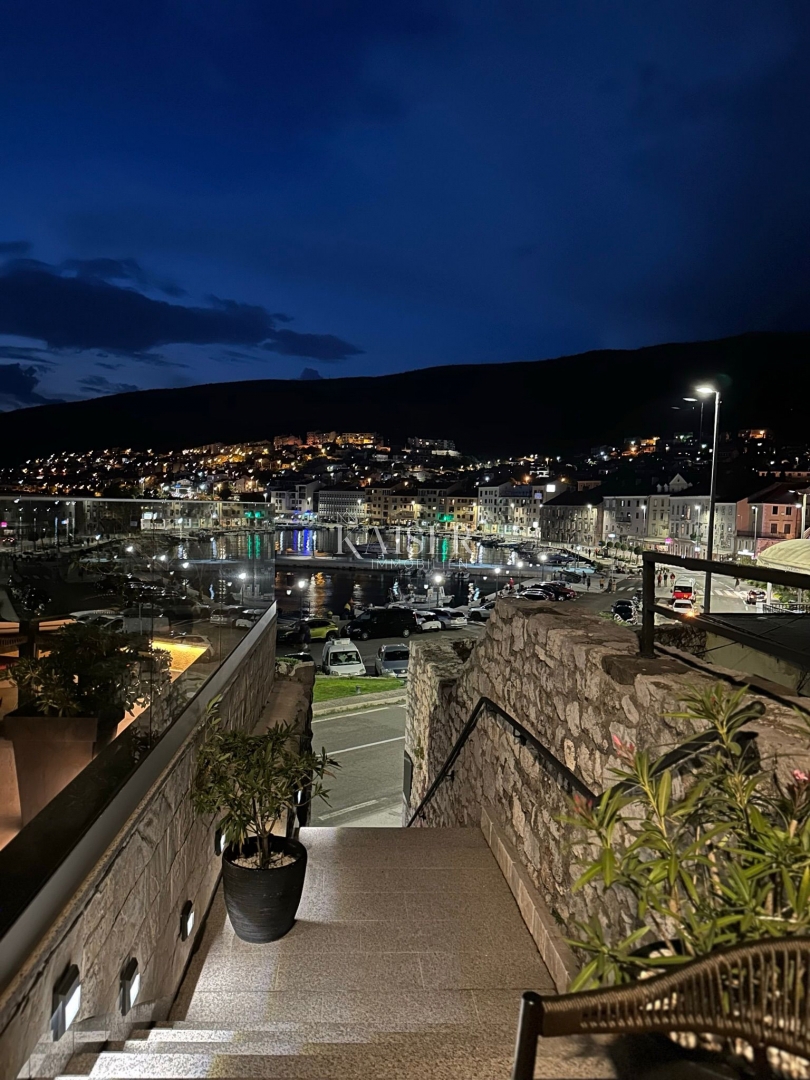 Hotel di lusso di nuova costruzione con ristorante, in posizione privilegiata sul mare, Senj