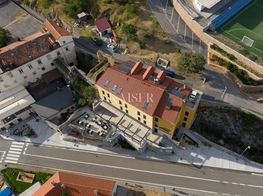 Hotel di lusso di nuova costruzione con ristorante, in posizione privilegiata sul mare, Senj