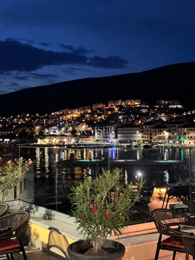 Hotel di lusso di nuova costruzione con ristorante, in posizione privilegiata sul mare, Senj