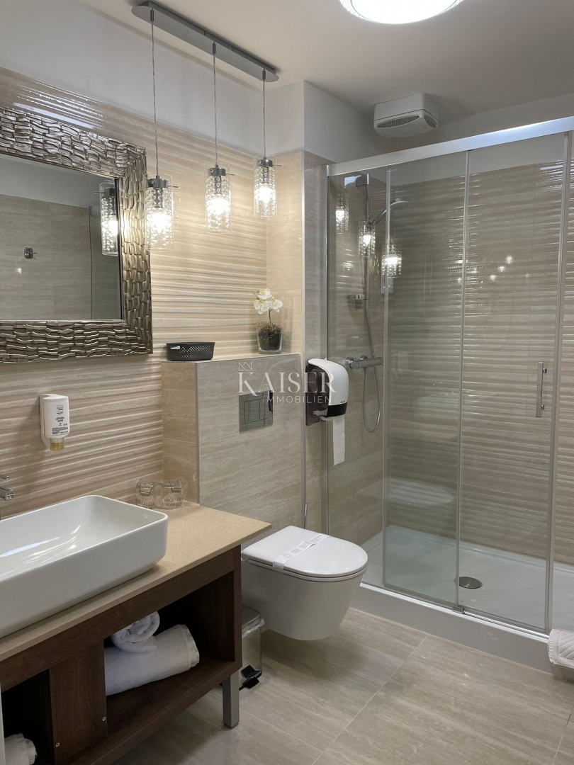 Hotel di lusso di nuova costruzione con ristorante, in posizione privilegiata sul mare, Senj