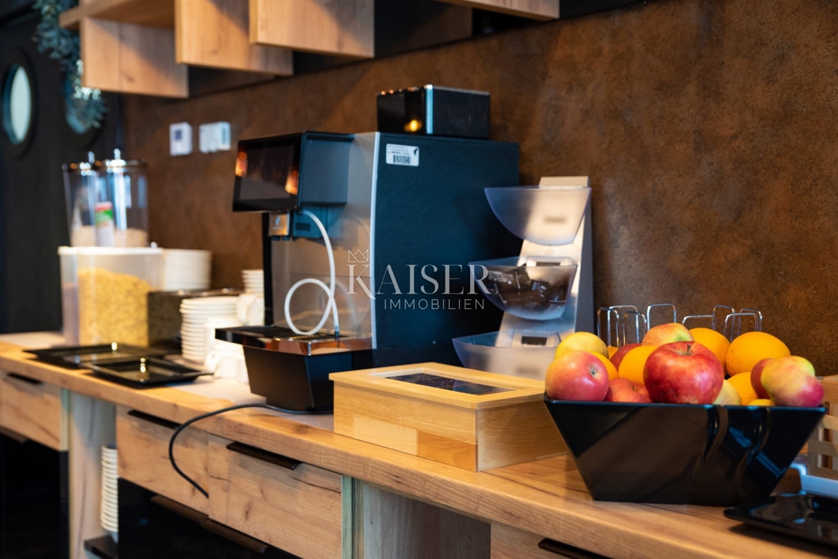 Hotel di lusso di nuova costruzione con ristorante, in posizione privilegiata sul mare, Senj