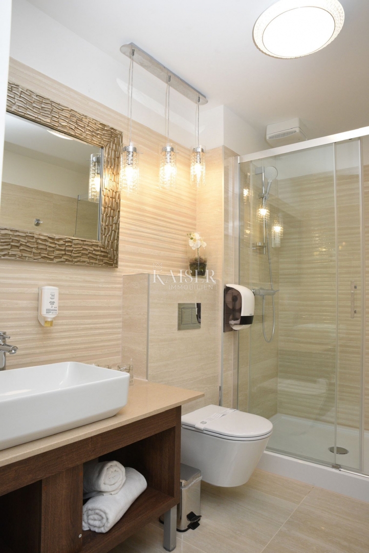 Hotel di lusso di nuova costruzione con ristorante, in posizione privilegiata sul mare, Senj