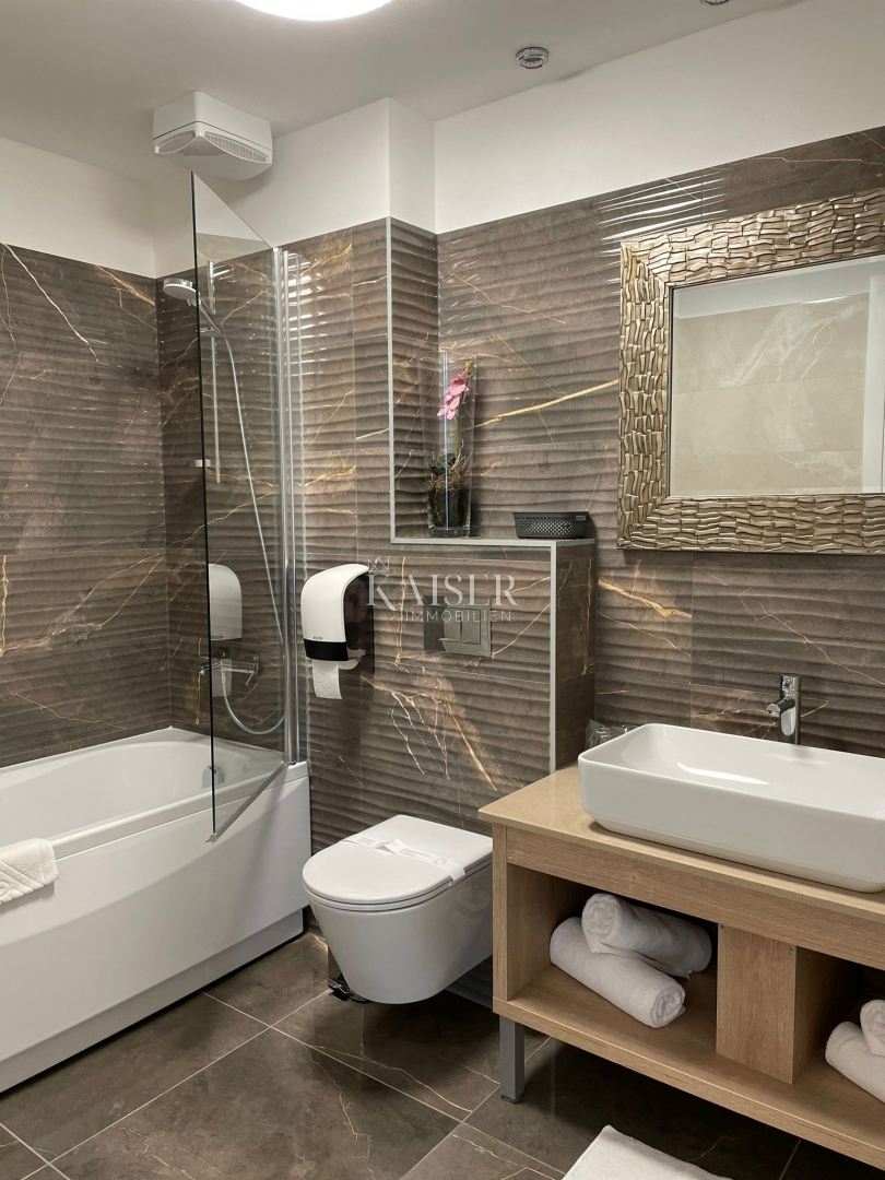 Hotel di lusso di nuova costruzione con ristorante, in posizione privilegiata sul mare, Senj