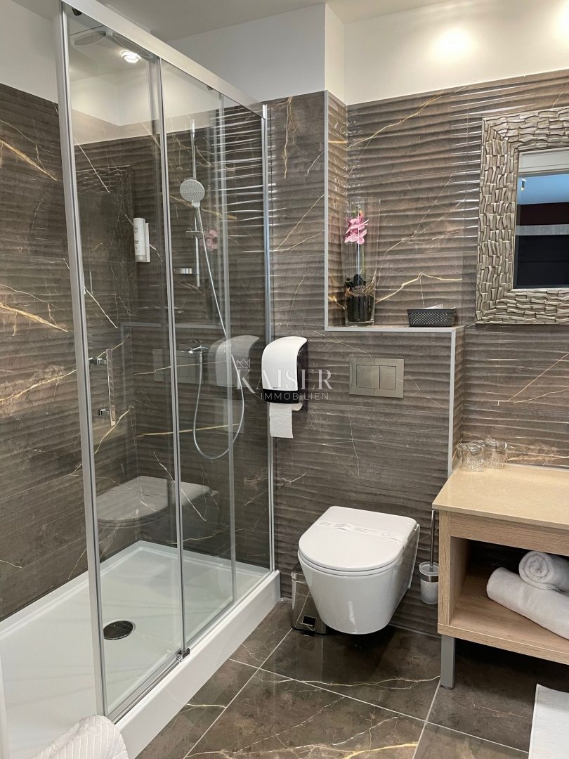 Hotel di lusso di nuova costruzione con ristorante, in posizione privilegiata sul mare, Senj