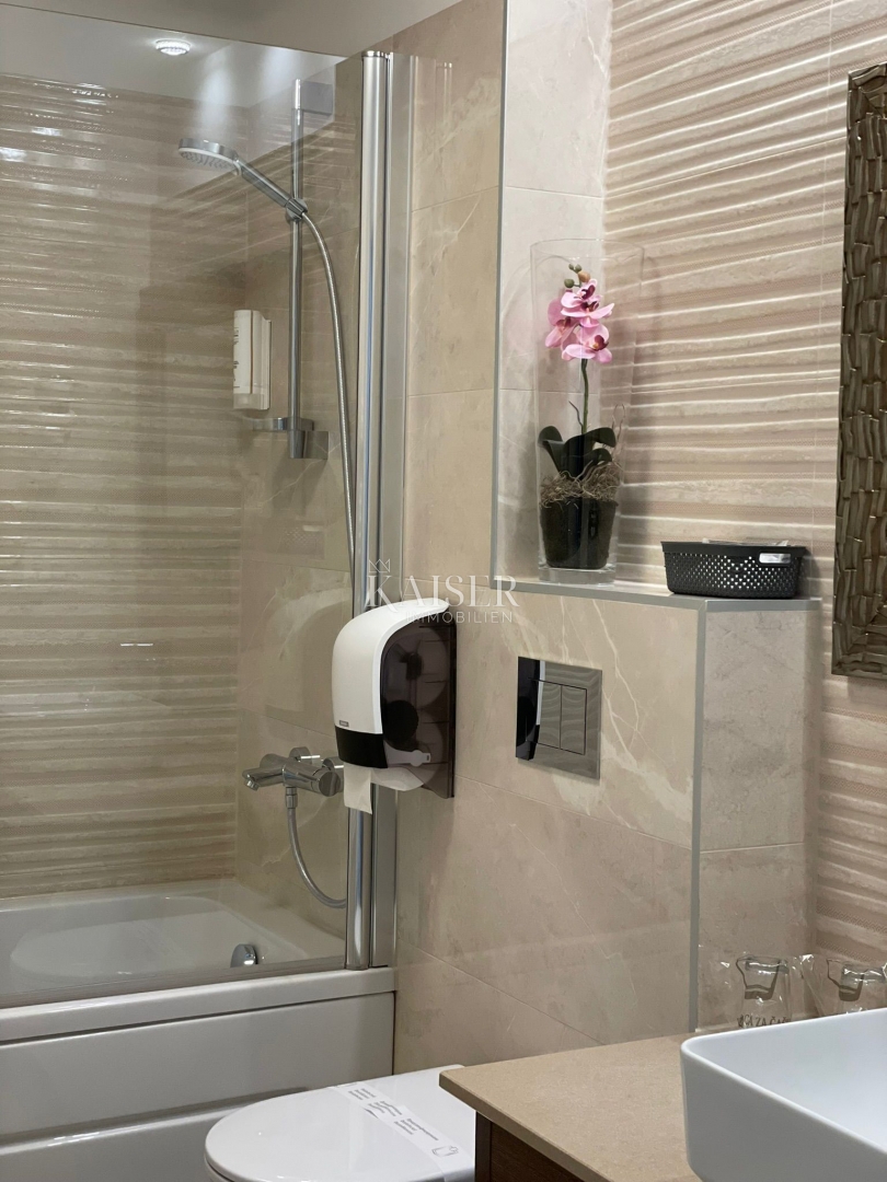 Hotel di lusso di nuova costruzione con ristorante, in posizione privilegiata sul mare, Senj