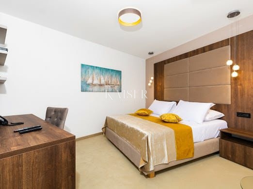 Hotel di lusso di nuova costruzione con ristorante, in posizione privilegiata sul mare, Senj