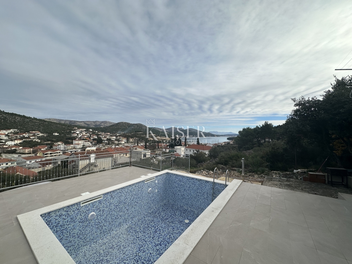 Trogir, Marina - Casa 80 m2 con piscina e vista mare