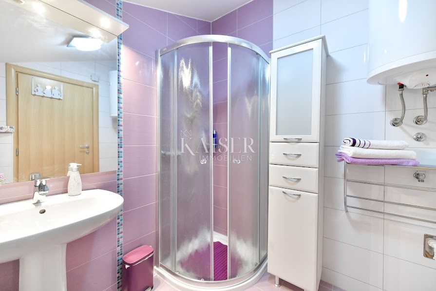 Zara, Vir - bella casa di famiglia 331m2 - 890.000 euro a 300 m dalla spiaggia