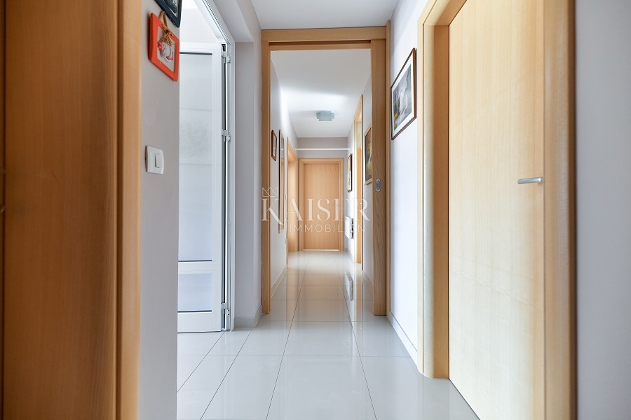 Zara, Vir - bella casa di famiglia 331m2 - 890.000 euro a 300 m dalla spiaggia