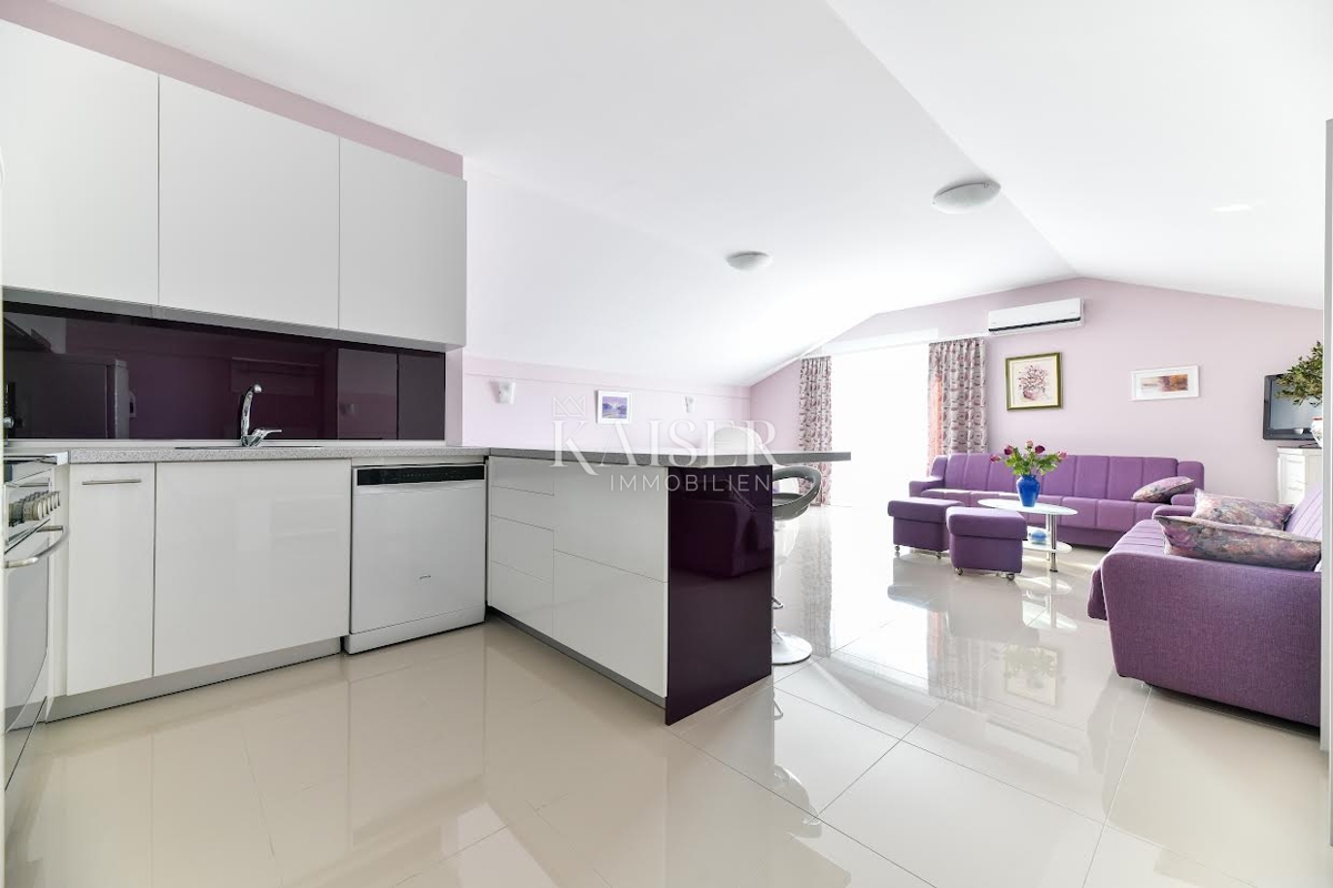 Zara, Vir - bella casa di famiglia 331m2 - 890.000 euro a 300 m dalla spiaggia