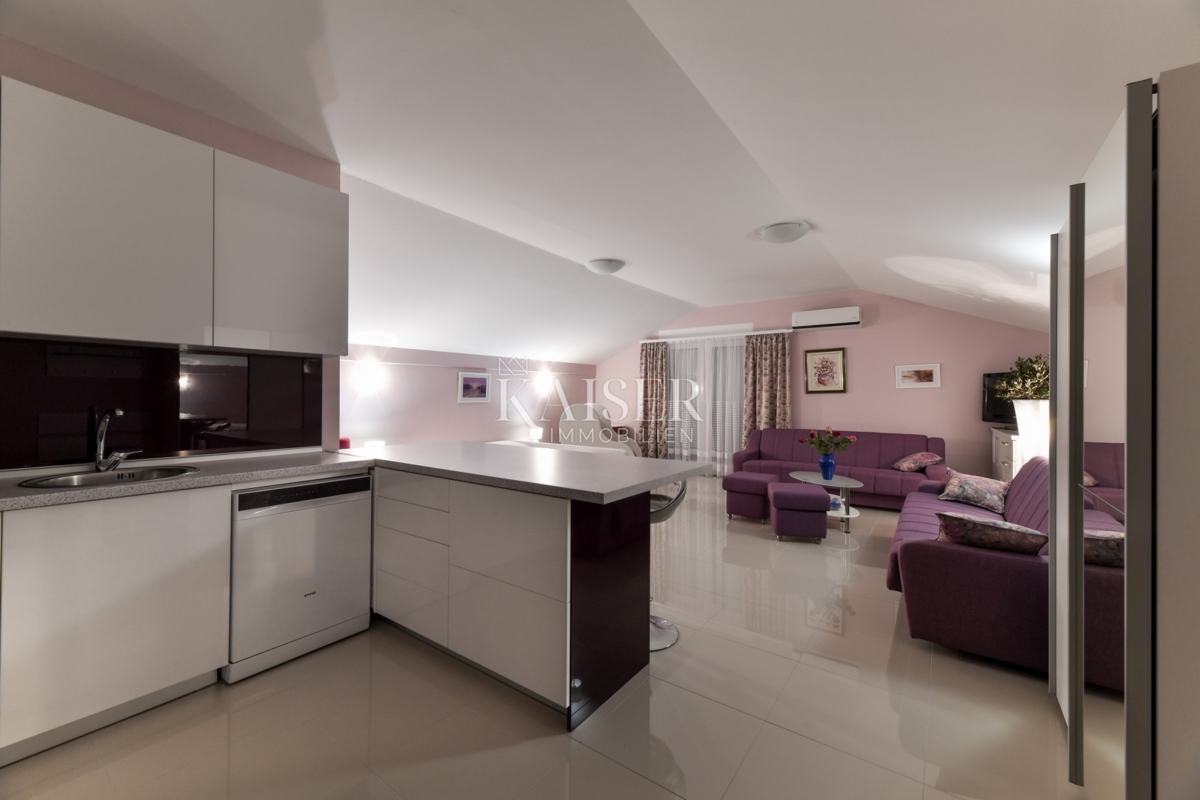 Zara, Vir - bella casa di famiglia 331m2 - 890.000 euro a 300 m dalla spiaggia