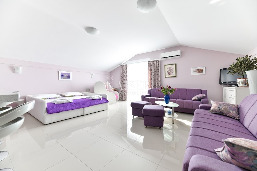 Zara, Vir - bella casa di famiglia 331m2 - 890.000 euro a 300 m dalla spiaggia