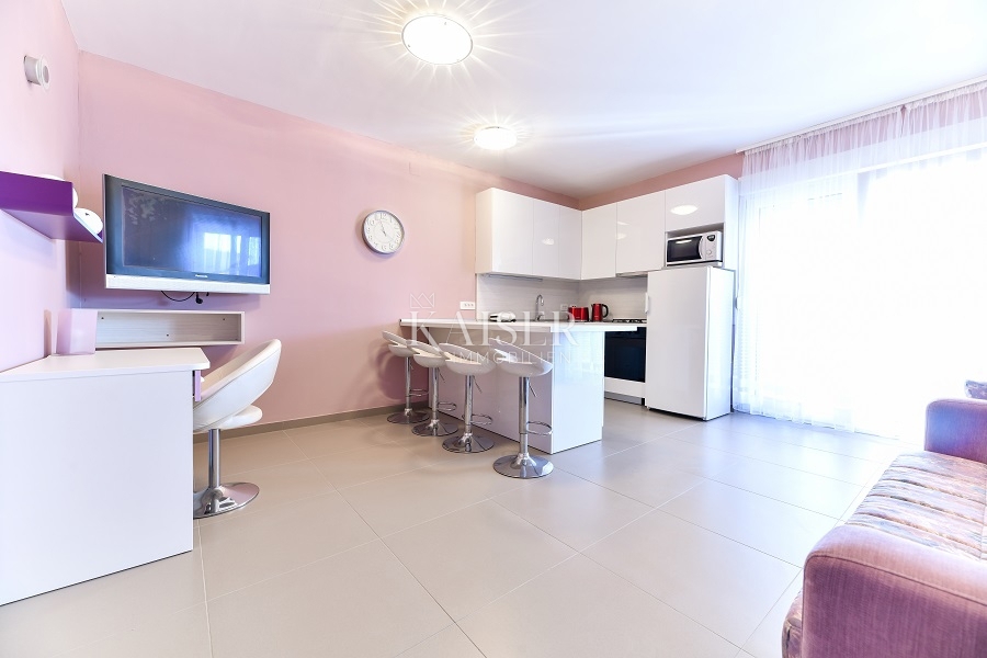 Zara, Vir - bella casa di famiglia 331m2 - 890.000 euro a 300 m dalla spiaggia