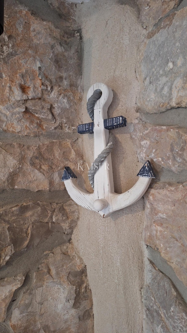 Crikvenica - casa in pietra con una bellissima vista