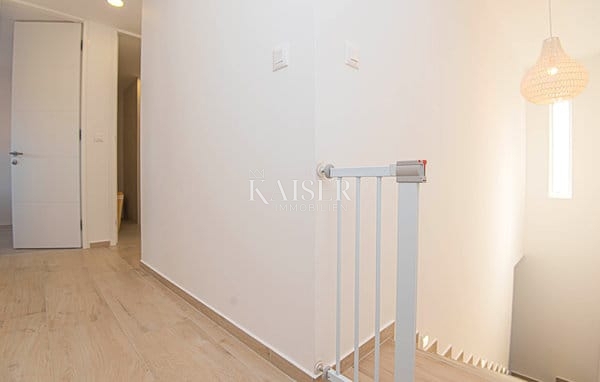 Villa Zablaće, Šibenik - Okolica, 470m2