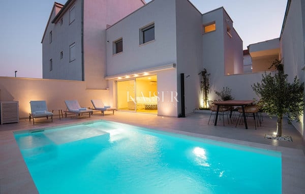 Villa Zablaće, Šibenik - Okolica, 470m2