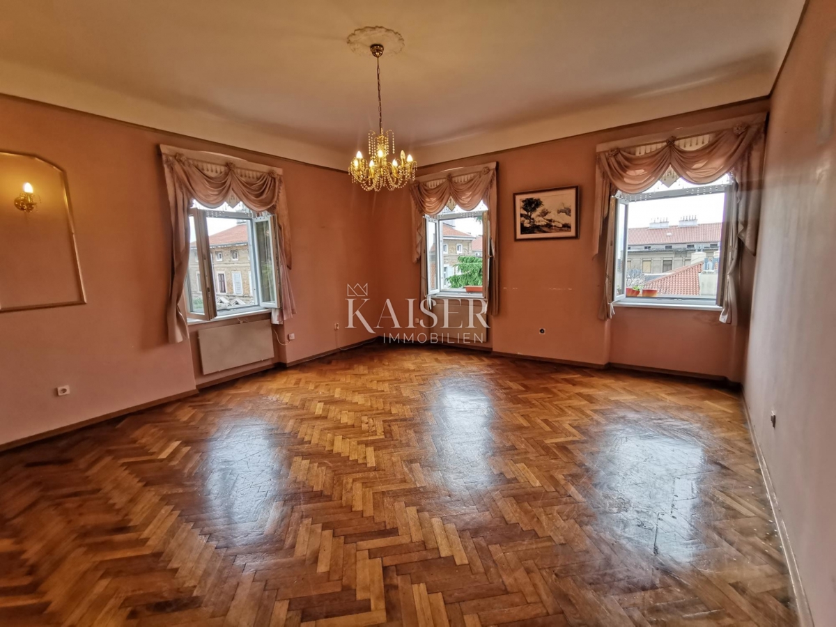 Rijeka, Centro - appartamento 114 m2, vicino al Korzo