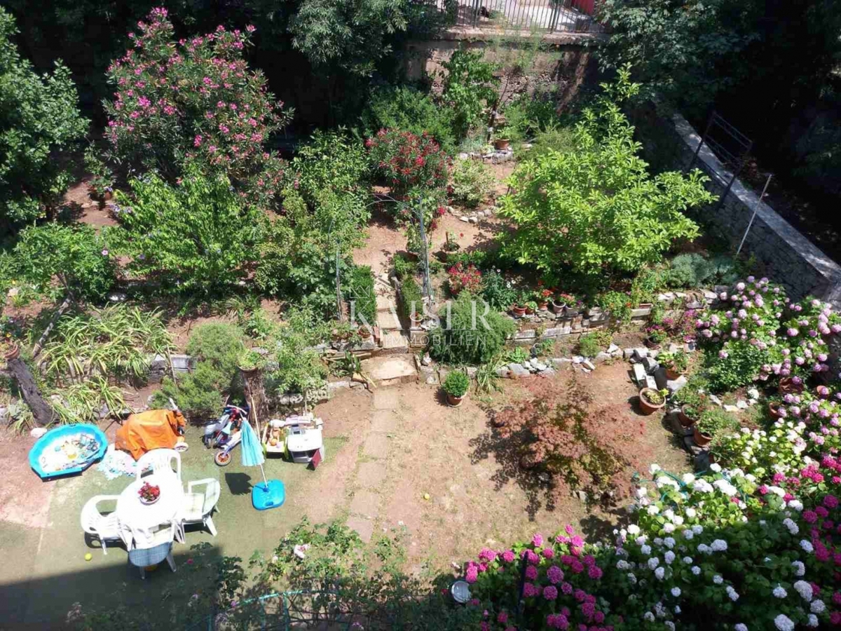 Rijeka, Centro - appartamento 114 m2, vicino al Korzo