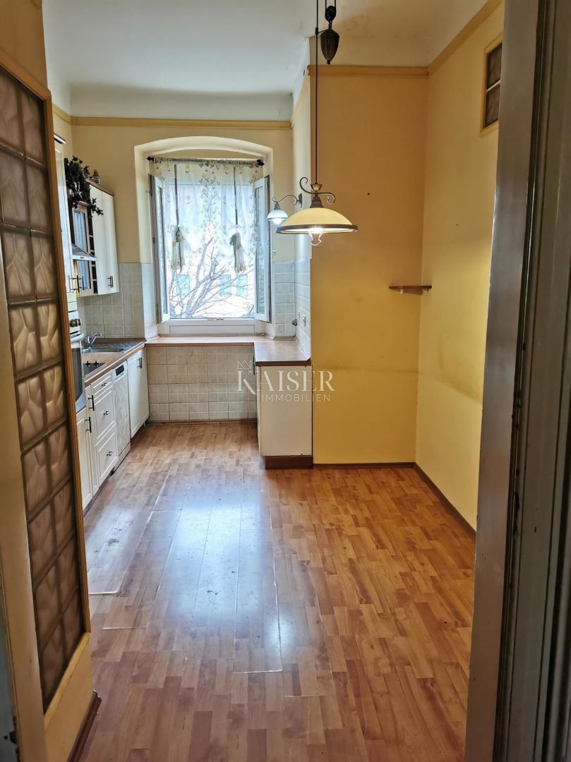 Rijeka, Centro - appartamento 114 m2, vicino al Korzo