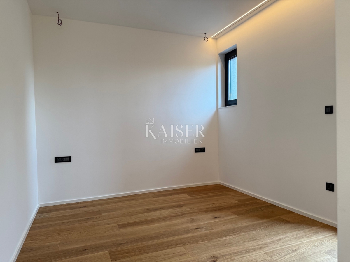 Opatija, Lovran - appartamento in un edificio nuovo con una splendida vista e giardino