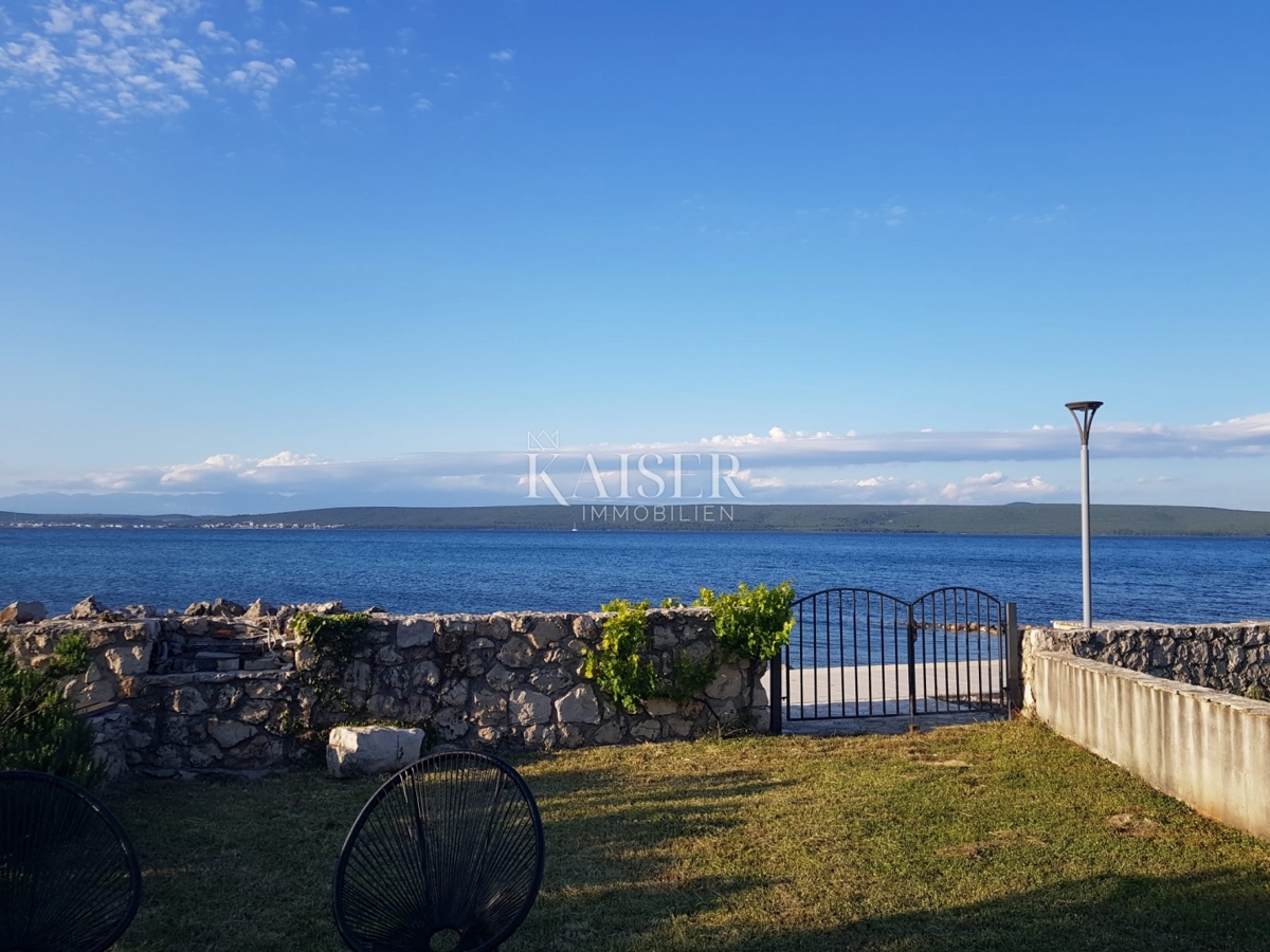 Otoki Pašman, Dobropoljana: Casa bifamiliare 1a fila dal mare