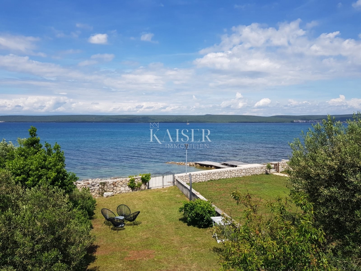 Otoki Pašman, Dobropoljana: Casa bifamiliare 1a fila dal mare