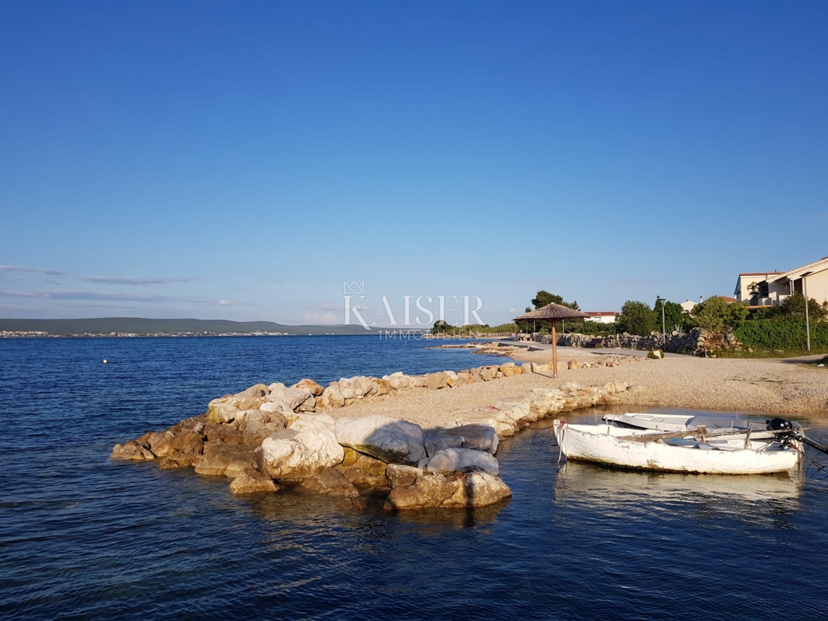 Otoki Pašman, Dobropoljana: Casa bifamiliare 1a fila dal mare