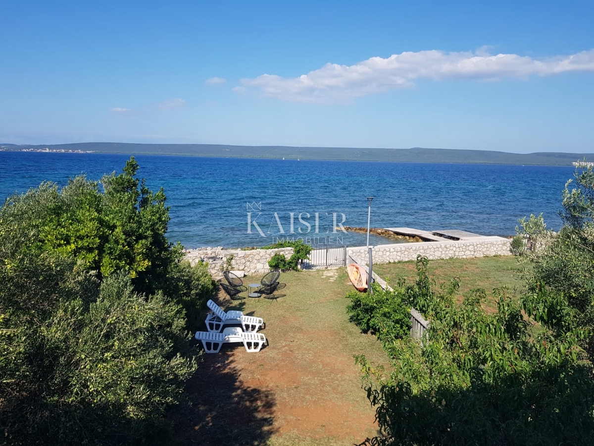 Otoki Pašman, Dobropoljana: Casa bifamiliare 1a fila dal mare