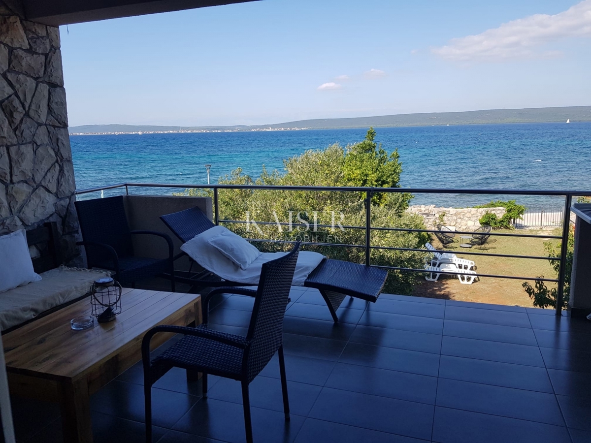 Otoki Pašman, Dobropoljana: Casa bifamiliare 1a fila dal mare