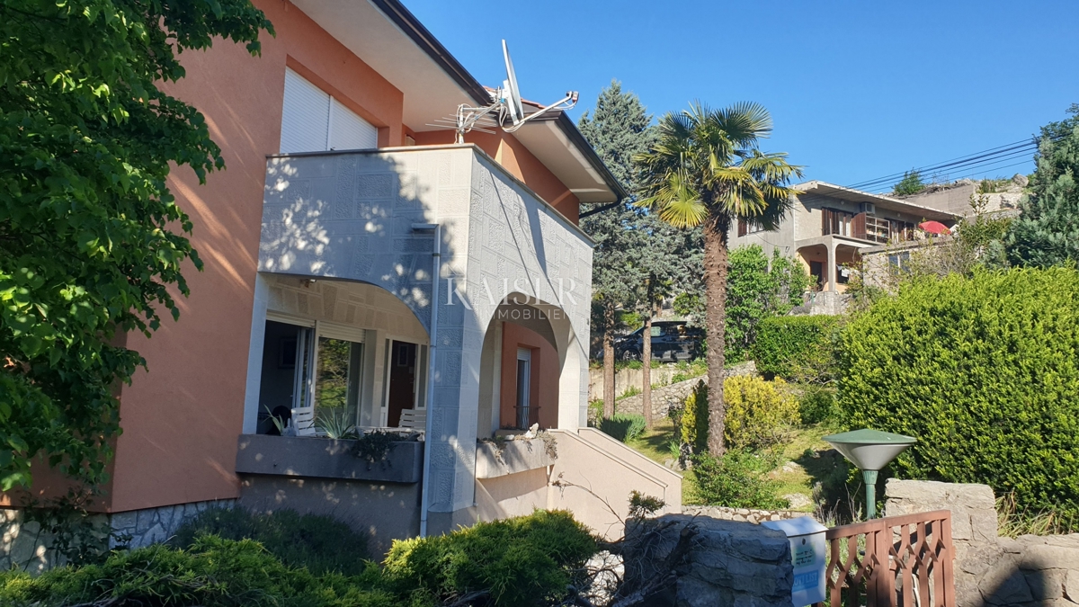 Kastav, Trinajstići - Casa con due appartamenti e un grande giardino