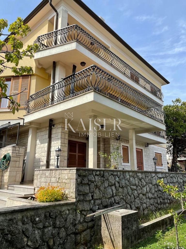 Tošina, Opatija, 280m2