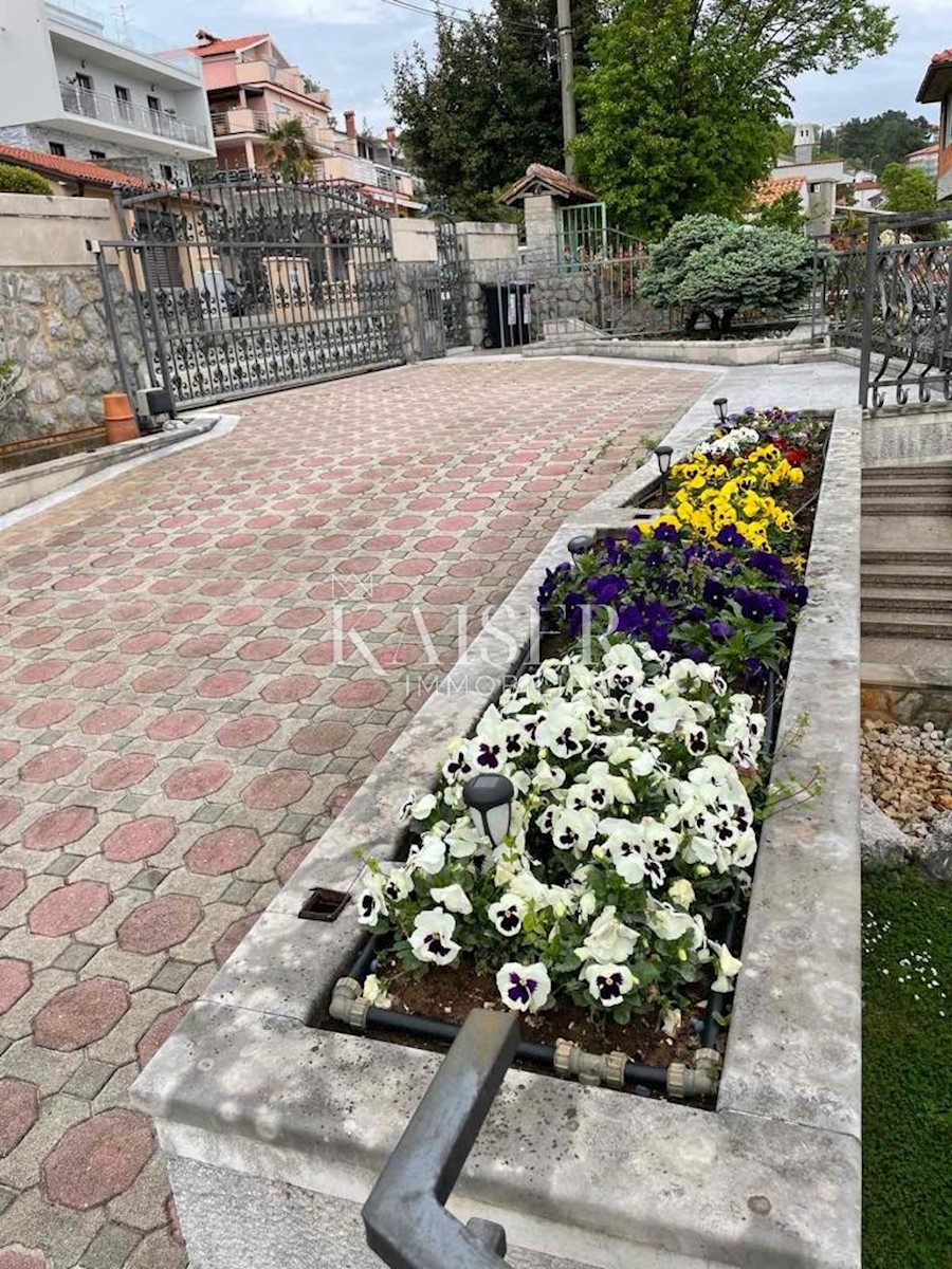 Tošina, Opatija, 280m2