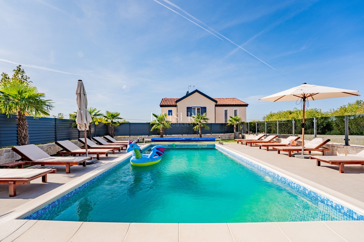 Isola di Krk, Dobrinj - villa esclusiva con piscina