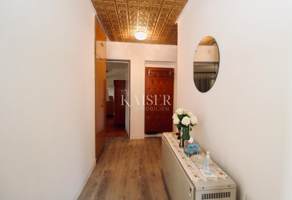 Opatija, Lovran – Piano di una casa familiare con terrazza e giardino al centro