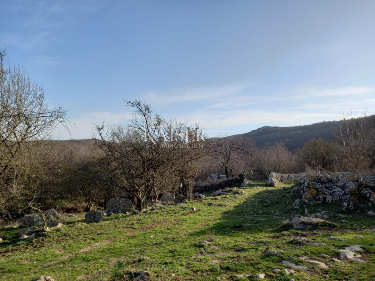 Skitača - terreno edificabile 113.582 m2