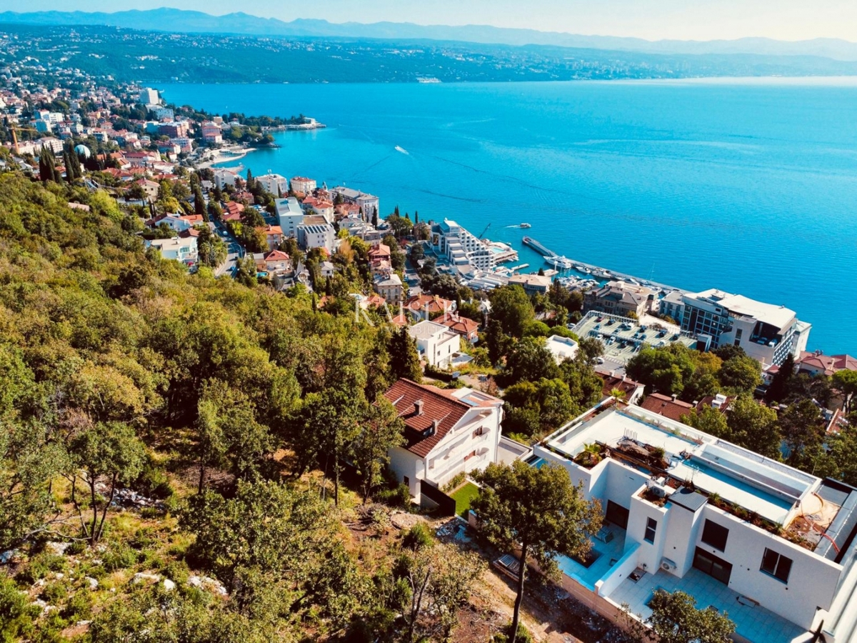 Opatija - Un'opportunità unica per gli investitori nel centro di Opatija con una vista meravigliosa