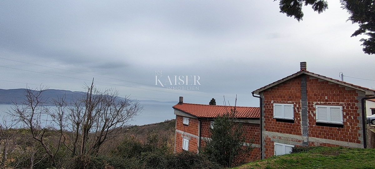 Brseč - casa con 2 appartamenti duplex, 160 m2