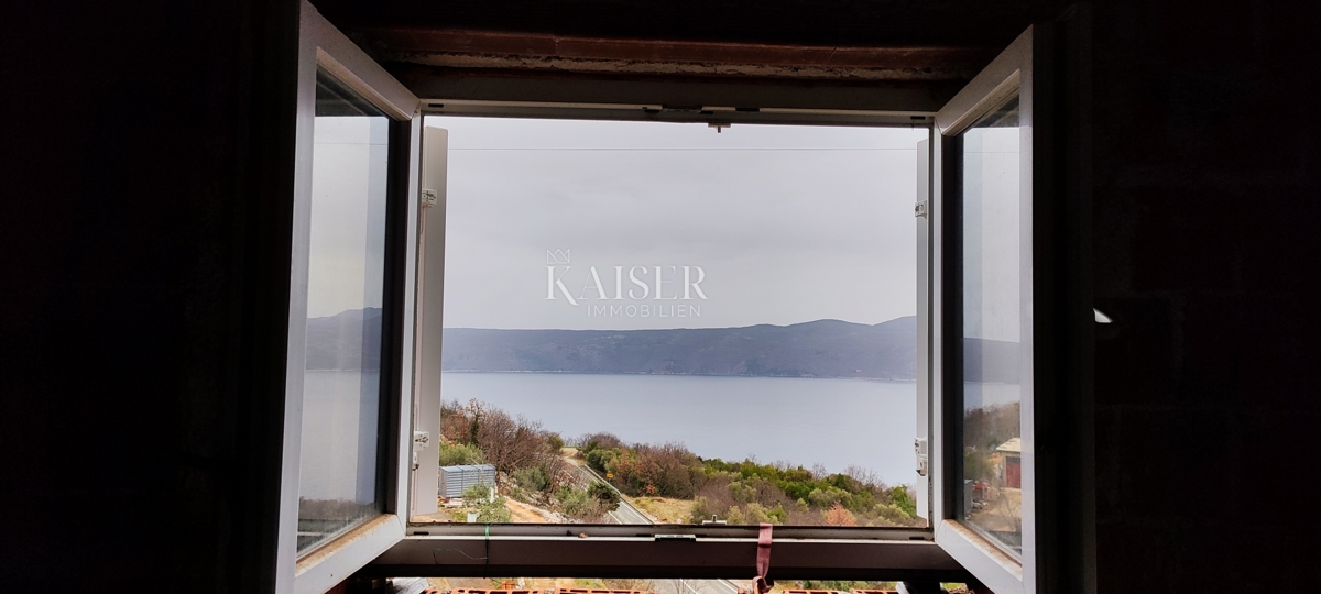 Brseč - casa con 2 appartamenti duplex, 160 m2