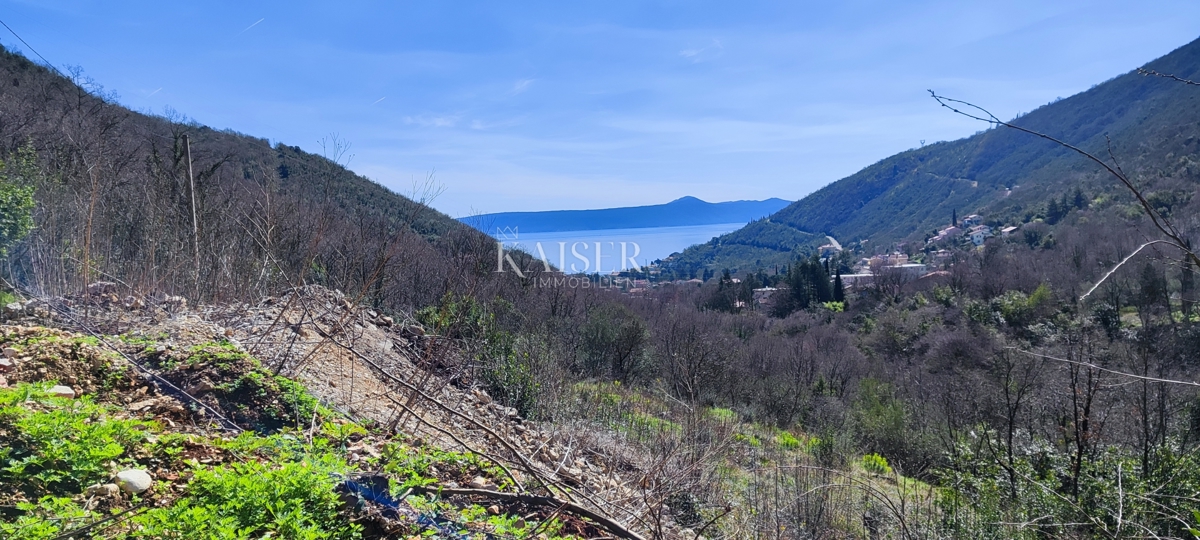 Mošćenička Draga - terreno con vista mare, 1.215 m2