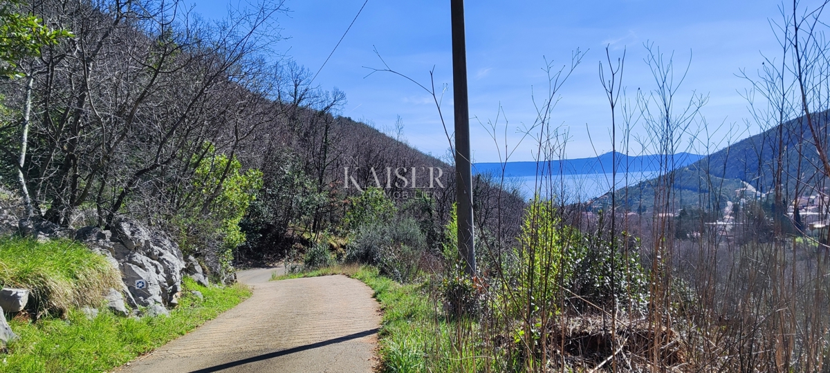 Mošćenička Draga - terreno con vista mare, 1.215 m2