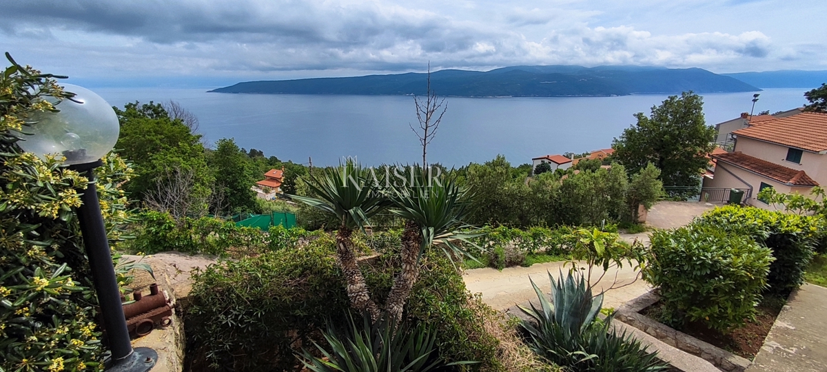 Rabac - casa con più unità abitative con vista panoramica sul mare, 368 m2